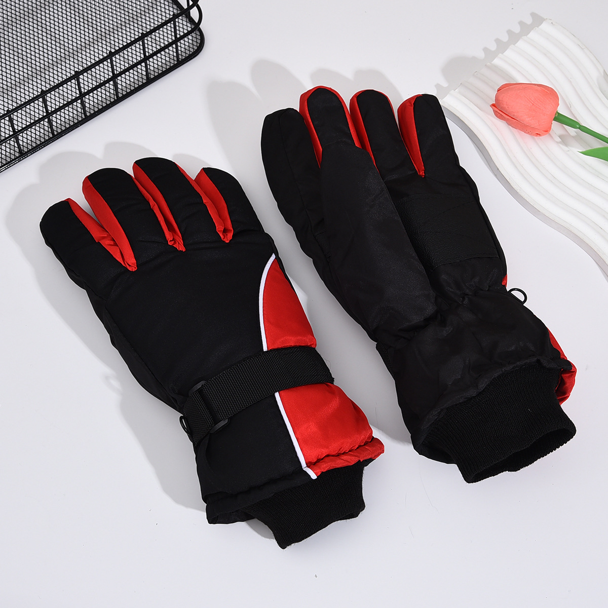 Guanti da Sci Antivento alla M - Ski Glove Waterproof recensione e prezzo